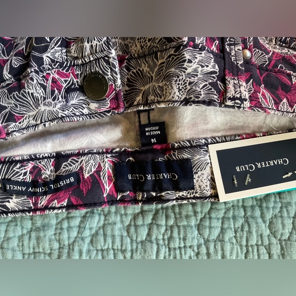 Tummy control pants, slimming pants, floral pants - Picture 4 of 10